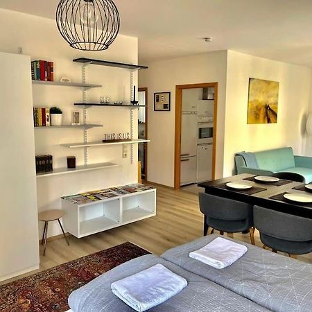 Sonniges Apartment In Ruhiger Und Zentraler Lage Pforzheim Eksteriør billede